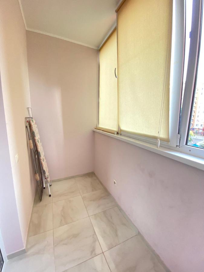 Two Bedroom Large Apartment In Kişinev Dış mekan fotoğraf