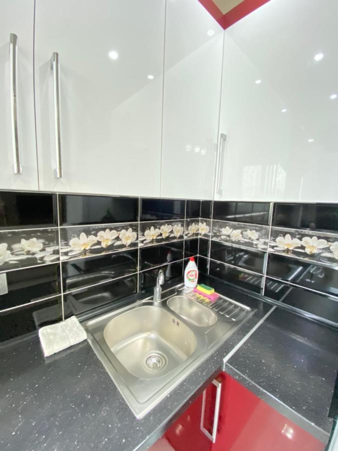 Two Bedroom Large Apartment In Kişinev Dış mekan fotoğraf